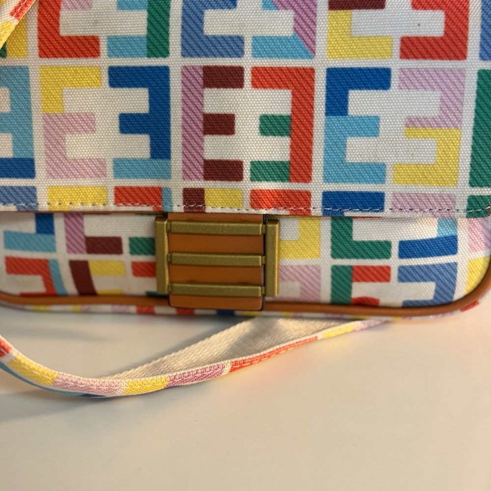 Design Inspired Multicolor Crossbody Bag! - image 2